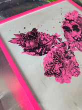 Load image into Gallery viewer, Botanical Butterfly (pink frame)